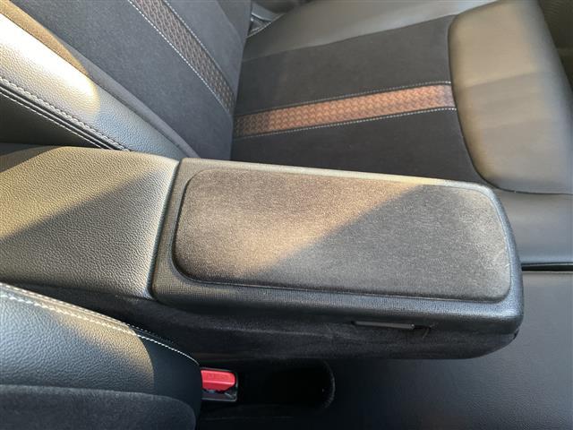 N-BOXカスタム G・Lターボホンダセンシング ホンダセンシング 9型ナビ 両側パワースライドドア レーダークルーズコントロール バックカメラ 純正アルミホイール ETC LEDヘッドライト パドルシフト レーンキープアシスト 衝突軽減システム(31枚目)