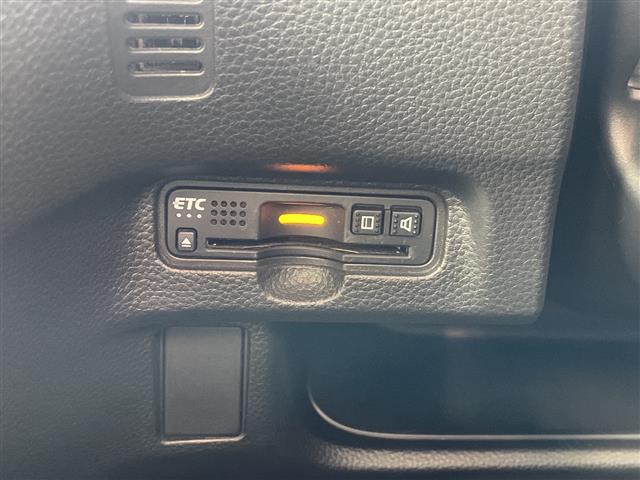 N-BOXカスタム G・Lホンダセンシング SDナビ CD DVD Bluetooth バックカメラ レーダークルーズコントロール 片側パワースライド ETC プッシュスタート オートライト オートエアコン 電動格納ミラー(9枚目)