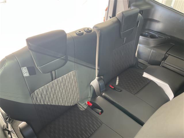 ノア ハイブリッドZ アドバンストパーク トヨタセーフティセンス 純正10.5型ディスプレイオーディオナビ 全方位カメラ 両側パワースライドドア レーダークルーズコントロール シートヒーター ユニバーサルステップ(16枚目)