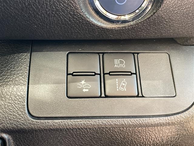 シエンタ ハイブリッドG クエロ トヨタセーフティセンス 純正9型ナビ 両側パワースライドドア バックカメラ コーナーセンサー G-SPEEDアルミホイール ETC LEDヘッドライト レーンキープアシスト オートマチックハイビーム(7枚目)