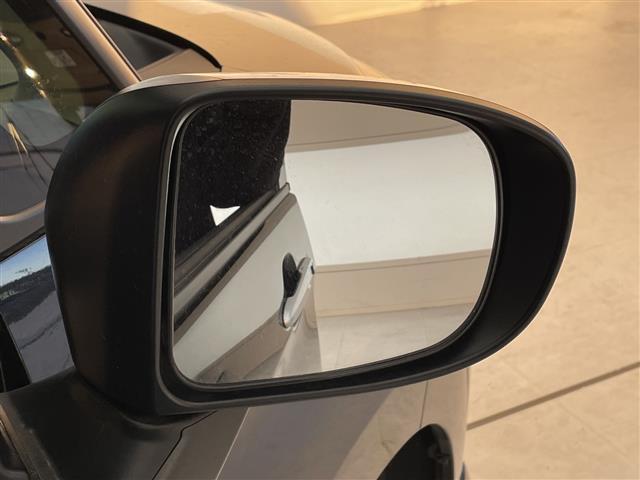 ルーミー カスタムG 純正ナビ 両側パワースライドドア レーダークルーズコントロール シートヒーター フルセグ バックカメラ 純正アルミホイール ETC ドライブレコーダー ステアリングスイッチ スマートキー(31枚目)