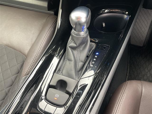 C-HR G SDナビ レーダークルーズコントロール シートヒーター バックカメラ コーナーセンサー 純正アルミホイール ブラインドスポットモニター LEDヘッドライト オートマチックハイビーム インナーミラー(26枚目)