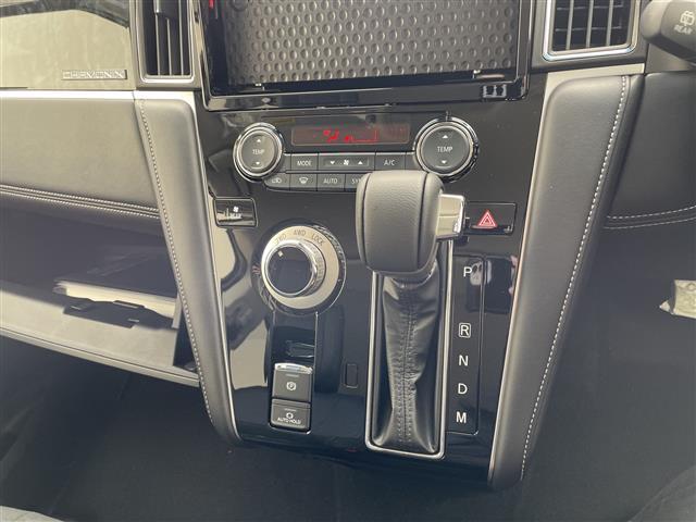 デリカD:5 シャモニー 登録済未使用車 両側パワースライドドア レーダークルーズコントロール シートヒーター バックカメラ 電動リアゲート パワーシート 純正アルミホイール ブラインドスポットモニター パドルシフト(13枚目)