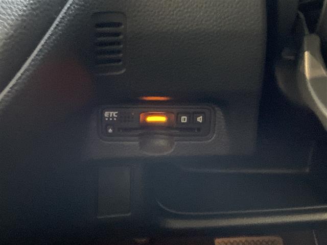 N-BOXカスタム G・Lホンダセンシング 純正ナビ CD DVD Bluetooth 両側パワースライドドア バックカメラ ドライブレコーダー バックカメラ レーダークルーズコントロール レーンキープアシスト ETC ステアリングスイッチ(10枚目)