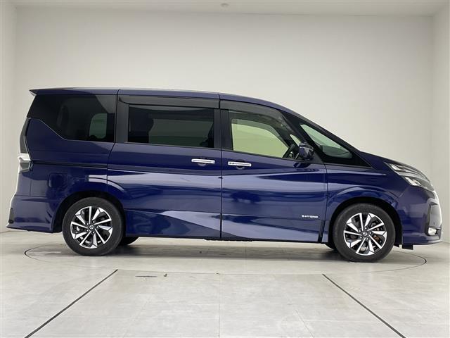 セレナ ハイウェイスターＶ　プロパイロット　純正ナビ　全方位カメラ　両側パワースライドドア　レーダークルーズコントロール　コーナーセンサー　純正アルミホイール　ＥＴＣ　ブラインドスポットモニター　ＬＬＥＤヘッドライト（19枚目）