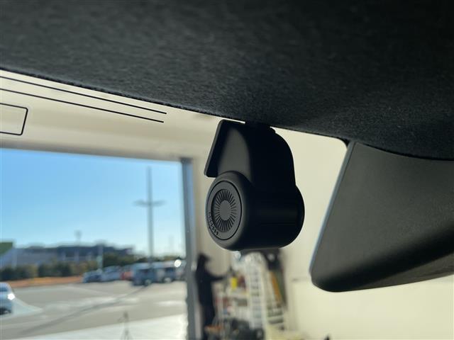タフト Ｇ　純正９型ナビ　ガラスルーフ　シートヒーター　バックカメラ　コーナーセンサー　純正アルミホイール　ＬＥＤヘッドライト　ドライブレコーダー　ＥＴＣ　衝突軽減システム　フルセグ　スマートキー（10枚目）