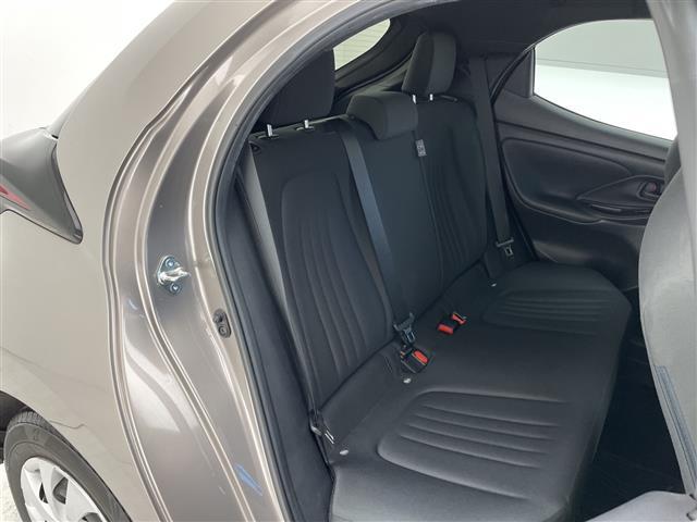 ヤリス Ｘ　純正８型ディスプレイオーディオナビ　レーダークルーズコントロール　バックカメラ　コーナーセンサー　ＥＴＣ２．０　オートマチックハイビーム　ドライブレコーダー　衝突軽減システム（15枚目）