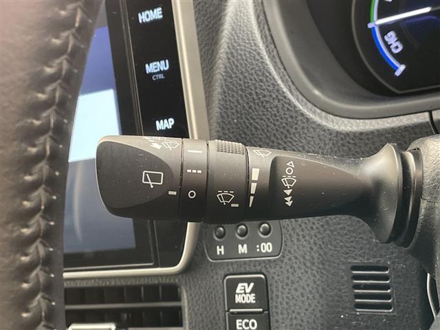 ヴォクシー ハイブリッドＺＳ　煌ＩＩＩ　純正１０型ナビ　フリップダウンモニター　両側パワースライドドア　クルーズコントロール　シートヒーター　バックカメラ　コーナーセンサー　純正アルミホイール　ＥＴＣ２．０　ＬＥＤヘッドライト（21枚目）