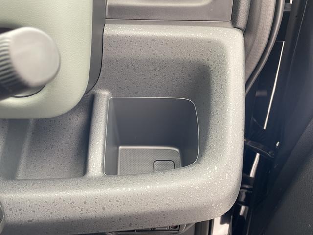 フリード e:HEVクロスター 登録済未使用車 純正9型ディスプレイオーディオナビ 両側パワースライドドア レーダークルーズコントロール シートヒーター バックカメラ コーナーセンサー 純正アルミホイール ブラインドスポットモニター(68枚目)