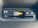 ハッチバック　純正ＳＤナビ　フルセグＴＶ　ＣＤ　ＤＶＤ　Ｂｌｕｅｔｏｏｔｈ　バックカメラ　ドライブレコーダー　ＥＴＣ　純正アルミホイール　スマートキー　プッシュスタート(4枚目)