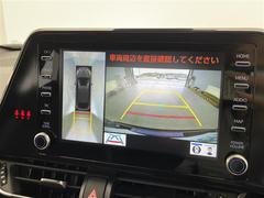 【全方位カメラ】上から見下ろしたように駐車が可能です。安心して縦列駐車も可能です 3