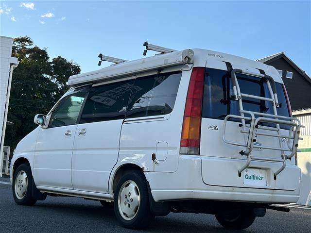 ステップワゴン W フィールドデッキ バックカメラ 回転対座シート(セカンドシート) 後席テーブル フィールドデッキ 後席優先ヒーター オートエアコン 片側スライドドア イージークローザードア ドアバイザー 電動格納ミラー(9枚目)