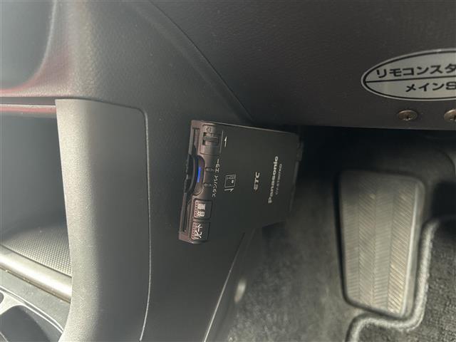 気になる車はすぐにお問い合わせください！画面右側の００６６から始まる無料ダイヤルからお問い合わせ下さい！専門スタッフがお車のご質問にお答えいたします！