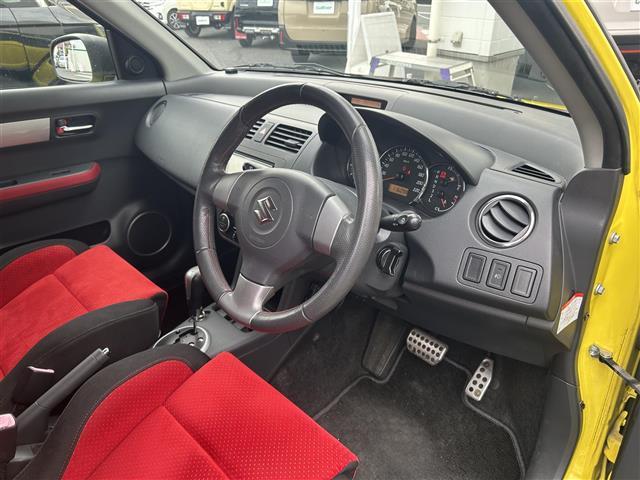 商談ルームにはキッズルームも完備しています☆お子様連れでもゆっくりとお車をお選びいただけます！