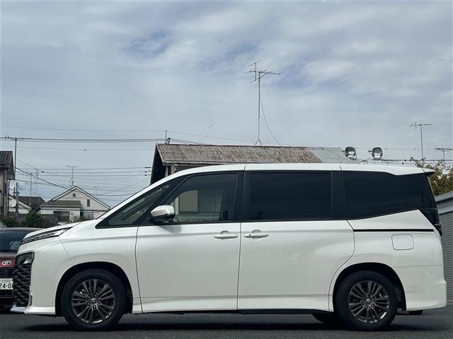 ヴォクシー ハイブリッドS-G 1オーナー純正ナビパノラミックビューMフルセグTVフリップDモニターBT両側パワースライドドア ユニバーサルステップ アドバンスドパーク シートヒーターコンソールBOX AC100V(室内コンセント)(34枚目)