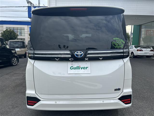 ヴォクシー ハイブリッドS-G 1オーナー純正ナビパノラミックビューMフルセグTVフリップDモニターBT両側パワースライドドア ユニバーサルステップ アドバンスドパーク シートヒーターコンソールBOX AC100V(室内コンセント)(35枚目)