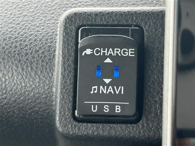 タント X 純正ナビ ブラインドスポットモニター 横滑り防止装置 盗難防止装置 衝突被害軽減システム アイドリングストップ コーナーセンサー パノラマモニター パワースライドドア 後席格納サンシェード(14枚目)