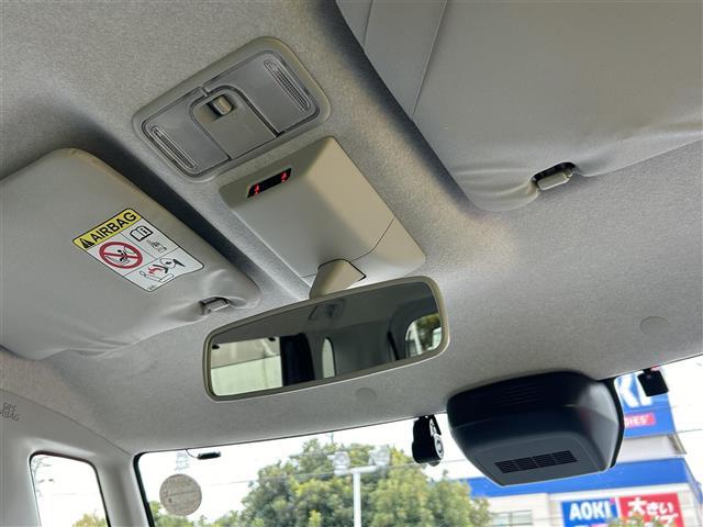 タント X 純正ナビ ブラインドスポットモニター 横滑り防止装置 盗難防止装置 衝突被害軽減システム アイドリングストップ コーナーセンサー パノラマモニター パワースライドドア 後席格納サンシェード(17枚目)