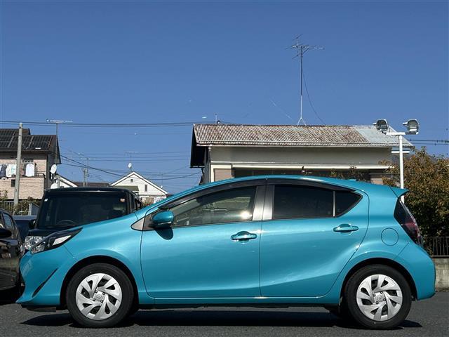 アクア G 純正ナビ ドライブレコーダークルーズコントロース レーンアシスト 横滑り防止装置 盗難防止装置 衝突被害軽減システム オートライト オートハイビーム コーナーセンサー 全周囲カメラ オプションカラー(31枚目)