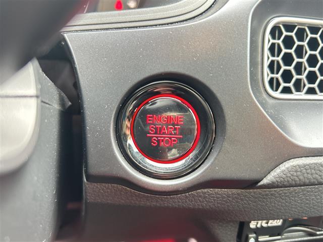 シビック タイプR ワンオーナー フルセグナビ ビルトインETC バックカメラ コーナーセンサー 横滑り防止装置 LEDヘッドライト スマートキー スペアキー1本 保証書(13枚目)