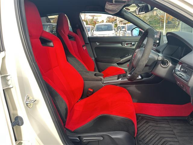 シビック タイプR ワンオーナー フルセグナビ ビルトインETC バックカメラ コーナーセンサー 横滑り防止装置 LEDヘッドライト スマートキー スペアキー1本 保証書(14枚目)