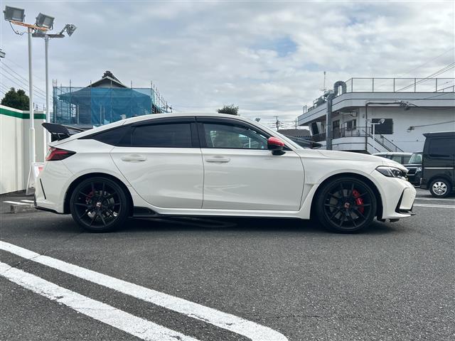 シビック タイプR ワンオーナー フルセグナビ ビルトインETC バックカメラ コーナーセンサー 横滑り防止装置 LEDヘッドライト スマートキー スペアキー1本 保証書(27枚目)