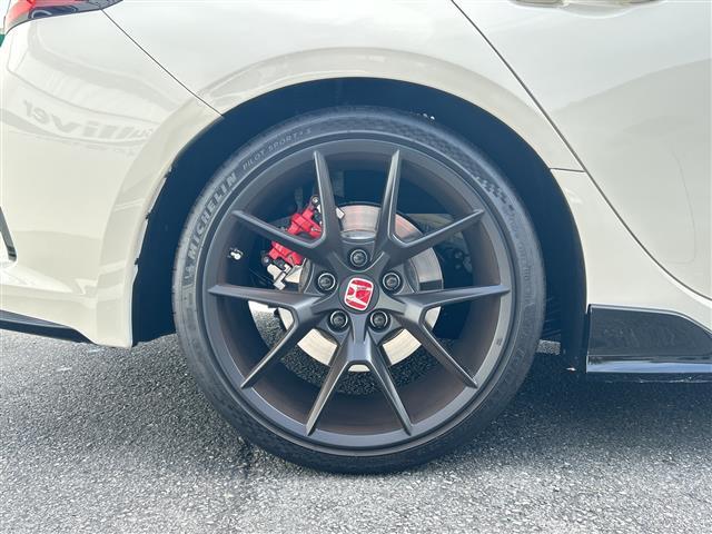 シビック タイプR ワンオーナー フルセグナビ ビルトインETC バックカメラ コーナーセンサー 横滑り防止装置 LEDヘッドライト スマートキー スペアキー1本 保証書(34枚目)