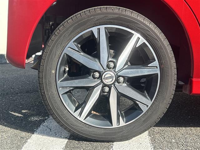 デイズルークス ハイウェイスター　Ｇターボ　純正ナビ　クルーズコントロール　横滑り防止装置　盗難防止装置　オートライト　ハイビームアシスト　衝突被害軽減システム　コーナーセンサー　ドライブレコーダー　１５インチ純正アルミホイール（41枚目）