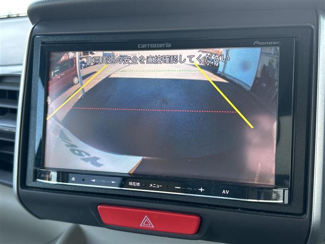 N-BOX G・Lパッケージ 4WD 社外メモリナビ横滑り防止装置 盗難防止装置 ETC ドアバイザー パワースライドドア 14インチ純正アルミホイール チップアップシート スペアキー1本 プッシュスタート スペアキー1本(8枚目)