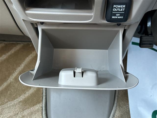 N-BOX G・Lパッケージ 4WD 社外メモリナビ横滑り防止装置 盗難防止装置 ETC ドアバイザー パワースライドドア 14インチ純正アルミホイール チップアップシート スペアキー1本 プッシュスタート スペアキー1本(12枚目)