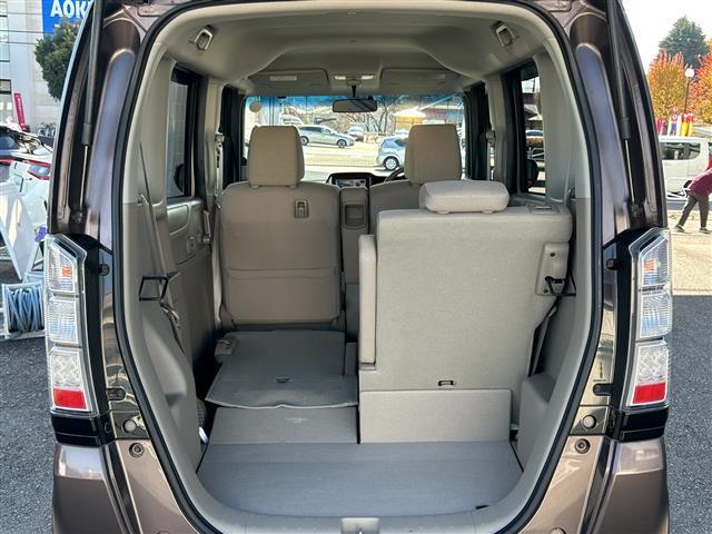 N-BOX G・Lパッケージ 4WD 社外メモリナビ横滑り防止装置 盗難防止装置 ETC ドアバイザー パワースライドドア 14インチ純正アルミホイール チップアップシート スペアキー1本 プッシュスタート スペアキー1本(22枚目)