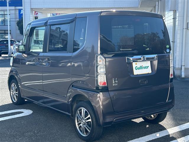 N-BOX G・Lパッケージ 4WD 社外メモリナビ横滑り防止装置 盗難防止装置 ETC ドアバイザー パワースライドドア 14インチ純正アルミホイール チップアップシート スペアキー1本 プッシュスタート スペアキー1本(28枚目)