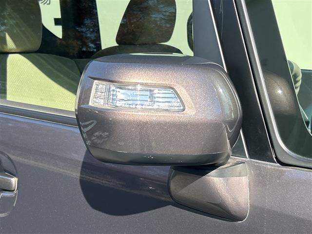 N-BOX G・Lパッケージ 4WD 社外メモリナビ横滑り防止装置 盗難防止装置 ETC ドアバイザー パワースライドドア 14インチ純正アルミホイール チップアップシート スペアキー1本 プッシュスタート スペアキー1本(37枚目)