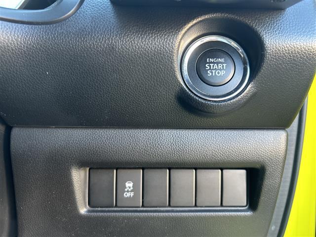 スイフトスポーツ ベースグレード ワンオーナー 社外ディスプレイオーディオ 横滑り防止装置 盗難防止装置 プッシュスタート クルーズコントロール バックカメラ 純正17インチアルミホイール シートヒーター 取扱説明書 ETC(12枚目)