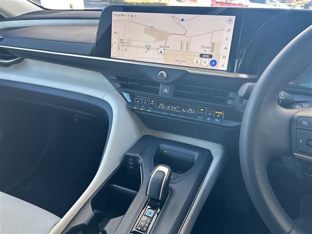 クラウンクロスオーバー Gアドバンスド・レザーパッケージ ワンオーナー純正ナビ純正アルミフロアマットアラウンドビューETCドラレコパワーシートシートヒーター電動リアゲートクルコンオートライトコーナーセンサースマートキースペアキー保証書(16枚目)