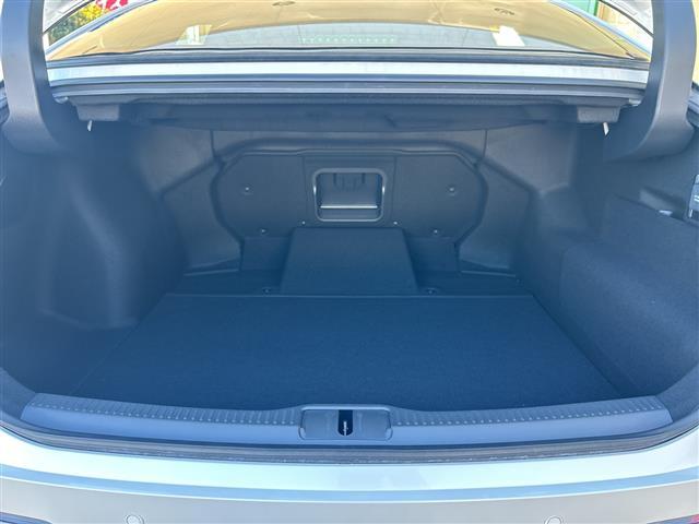 クラウンクロスオーバー Gアドバンスド・レザーパッケージ ワンオーナー純正ナビ純正アルミフロアマットアラウンドビューETCドラレコパワーシートシートヒーター電動リアゲートクルコンオートライトコーナーセンサースマートキースペアキー保証書(27枚目)