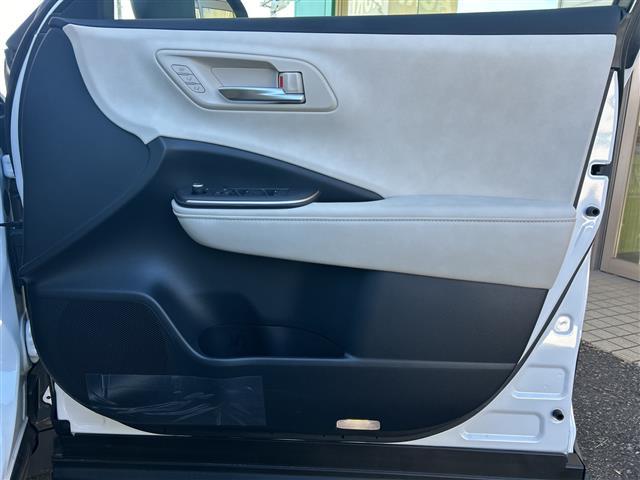 クラウンクロスオーバー Gアドバンスド・レザーパッケージ ワンオーナー純正ナビ純正アルミフロアマットアラウンドビューETCドラレコパワーシートシートヒーター電動リアゲートクルコンオートライトコーナーセンサースマートキースペアキー保証書(29枚目)