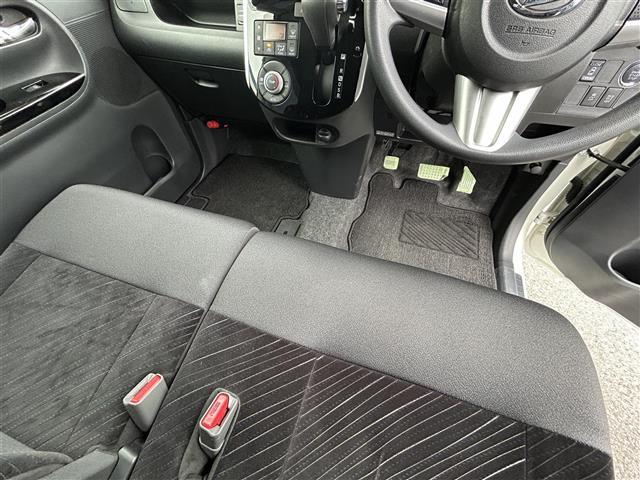 タント カスタムＸ（4枚目）