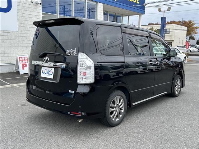 ヴォクシー ＺＳ　煌ＩＩ（17枚目）