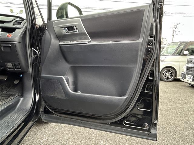 ヴォクシー ＺＳ　煌ＩＩ（35枚目）