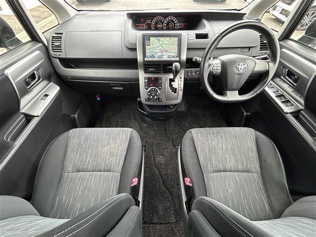 ヴォクシー ＺＳ　煌ＩＩ（37枚目）