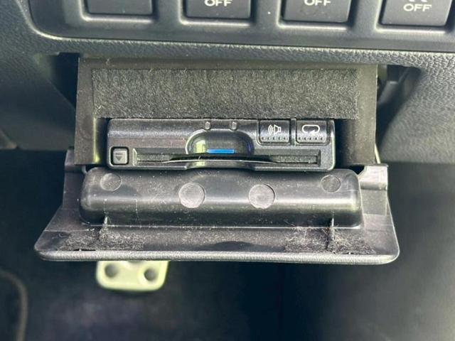 レガシィアウトバック ４ＷＤアウトバックリミテッド　純正　８インチ　ＳＤナビ／衝突安全装置／シートヒーター　前席／車線逸脱防止支援システム／シート　フルレザー／パーキングアシスト　バックガイド／電動バックドア／ドライブレコーダー　純正　革シート　４ＷＤ（33枚目）