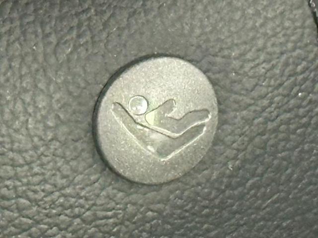 レガシィアウトバック ４ＷＤアウトバックリミテッド　純正　８インチ　ＳＤナビ／衝突安全装置／シートヒーター　前席／車線逸脱防止支援システム／シート　フルレザー／パーキングアシスト　バックガイド／電動バックドア／ドライブレコーダー　純正　革シート　４ＷＤ（46枚目）