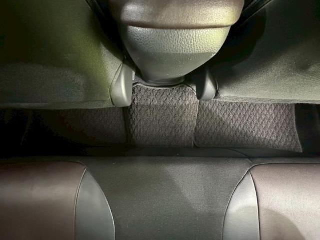 Ｃ－ＨＲ Ｇ　保証書／社外　１１インチ　ＳＤナビ／衝突安全装置／シートヒーター／車線逸脱防止支援システム／シート　ハーフレザー／パーキングアシスト　バックガイド／ドライブレコーダー　社外　衝突被害軽減システム（28枚目）