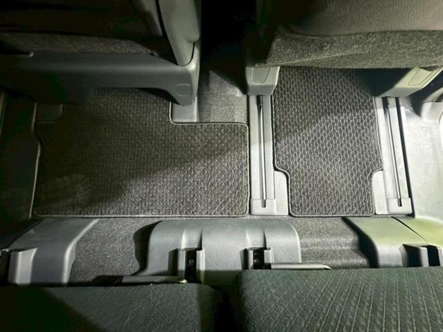 タント カスタムＸセレクション　新品タイヤ／保証書／純正　９インチ　ＳＤナビ／衝突安全装置／両側電動スライドドア／シートヒーター／パノラマモニター／車線逸脱防止支援システム／シート　ハーフレザー　衝突被害軽減システム　全周囲カメラ（29枚目）