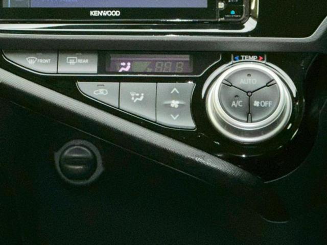 アクア Ｇ　保証書／社外　ＳＤナビ／パーキングアシスト　バックガイド／ヘッドランプ　ＬＥＤ／ＥＴＣ／ＥＢＤ付ＡＢＳ／横滑り防止装置／アイドリングストップ／クルーズコントロール／バックモニター　バックカメラ　記録簿（12枚目）