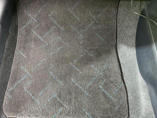 アクア Ｇ　保証書／社外　ＳＤナビ／パーキングアシスト　バックガイド／ヘッドランプ　ＬＥＤ／ＥＴＣ／ＥＢＤ付ＡＢＳ／横滑り防止装置／アイドリングストップ／クルーズコントロール／バックモニター　バックカメラ　記録簿（29枚目）