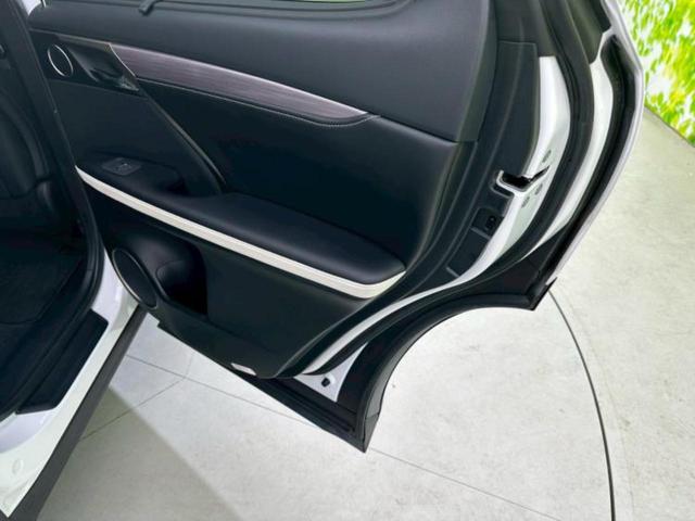 ＲＸ ＲＸ３００Ｆスポーツ　新品タイヤ／サンルーフ／保証書／純正　ＳＤナビ／衝突安全装置／シートヒーター／全方位モニター／車線逸脱防止支援システム／シート　フルレザー／電動バックドア／ドライブレコーダー　純正　革シート　ドラレコ（28枚目）