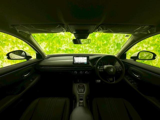 ZR-V eHEV Z 保証書/ディスプレイオーディオ+ナビ9インチ/ホンダセンシング/シートヒーター 前席/マルチビューカメラシステム/車線逸脱防止支援システム/シート フルレザー 革シート 衝突被害軽減システム 禁煙車(4枚目)