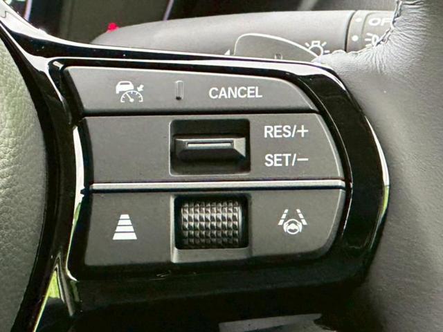 ZR-V eHEV Z 保証書/ディスプレイオーディオ+ナビ9インチ/ホンダセンシング/シートヒーター 前席/マルチビューカメラシステム/車線逸脱防止支援システム/シート フルレザー 革シート 衝突被害軽減システム 禁煙車(18枚目)